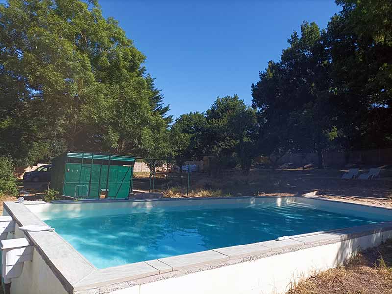 Jardin avec piscine